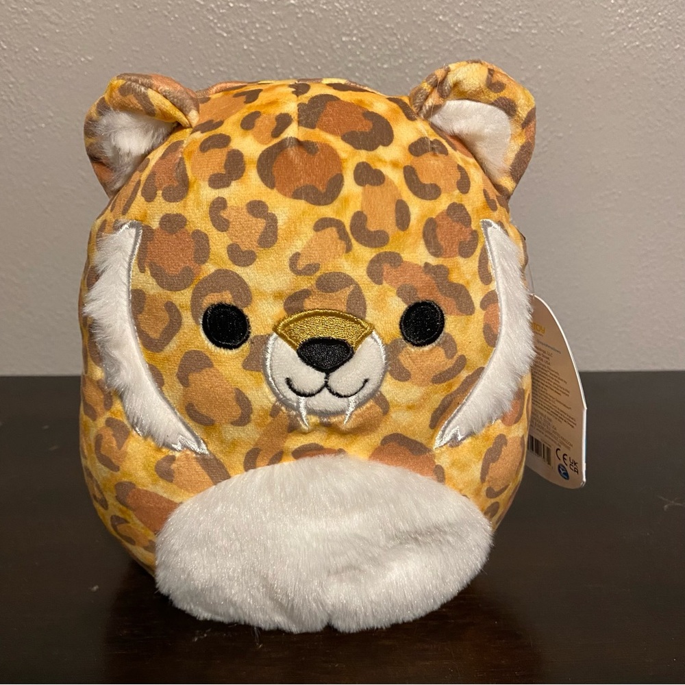 8” Cherie the Sabertooth Tiger Squishmallow Prehistoric Squad! NWT!